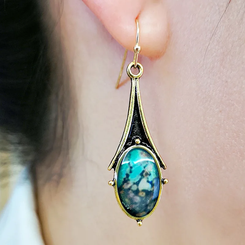 

Vintage Oval Green Stone Drop Earrings For Women Boho Ethnic Antique Gold Metal Dangle Earrings Pendientes Mujer Z4D328