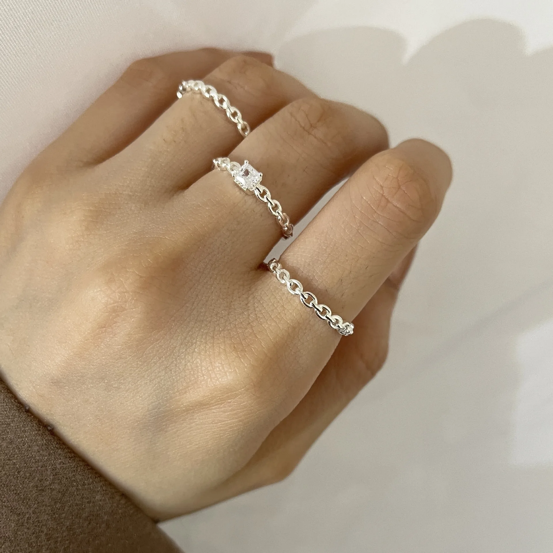 

FMILY Minimalist 925 Sterling Silver Personality Hollow Chain Ring Fashion All-match Shiny Zircon Jewelry for Girlfriend Gifts