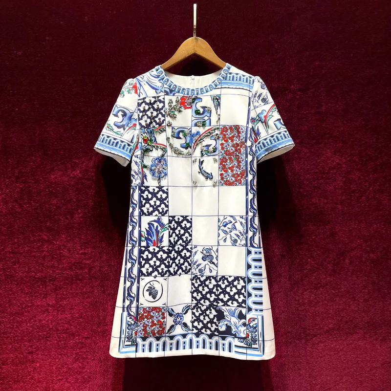 

2021 summer new retro blue and white porcelain printing heavy industry beaded diamond round neck short-sleeved dress