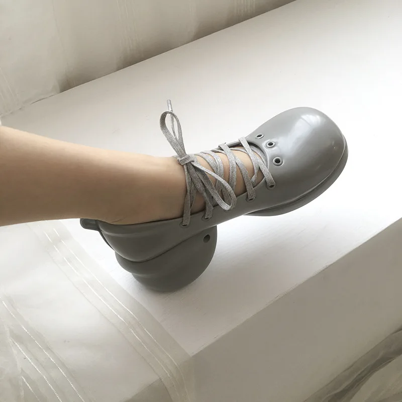 Новая Осенняя женская обувь Брендовая на платформе для танцев с круглым носком