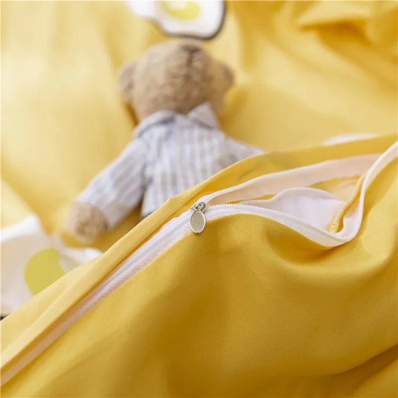 

Bedding Set 4 In 1,Skin-Friendly HighQuality,Microfiber 1 Duvet Cover,2 Pillow Shams and 1 Bed Sheet,Queen,King,Twin,Full Size