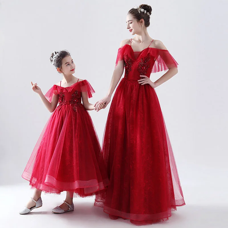 Бальное платье для мамы и дочки Пляжное с открытыми плечами оборками семейный