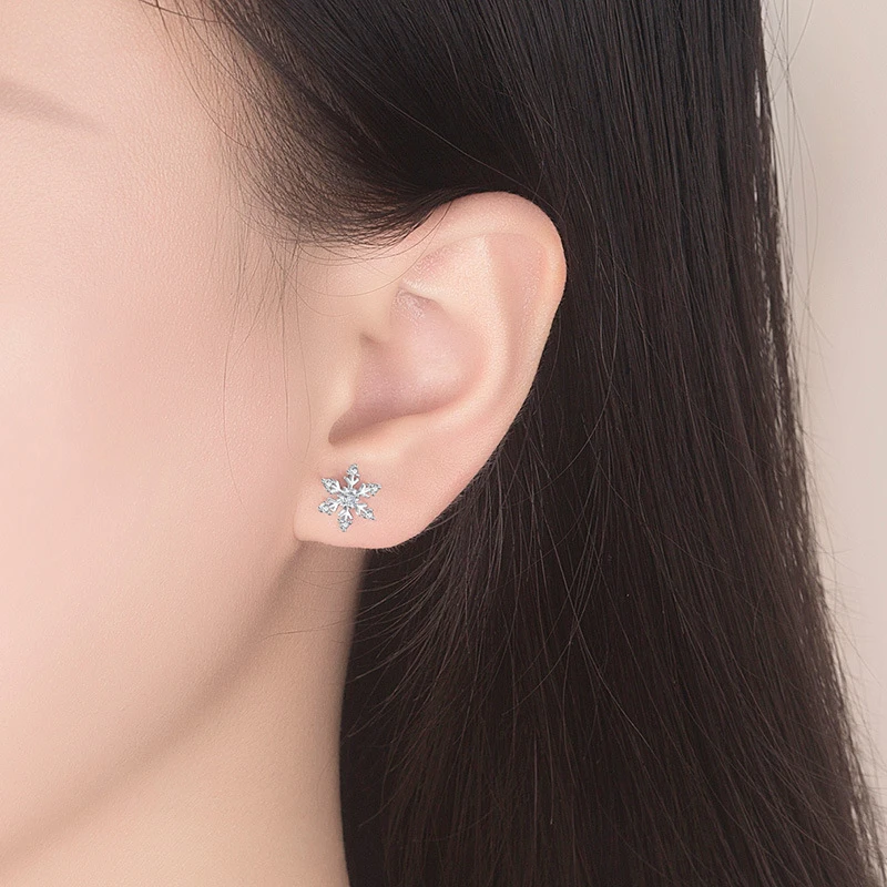 

2021 Korean Fashion Snowflake Earrings for Women Glamour Temperament High Quality Jewelry Zirconia Piercing S925 Needle Ins Hot