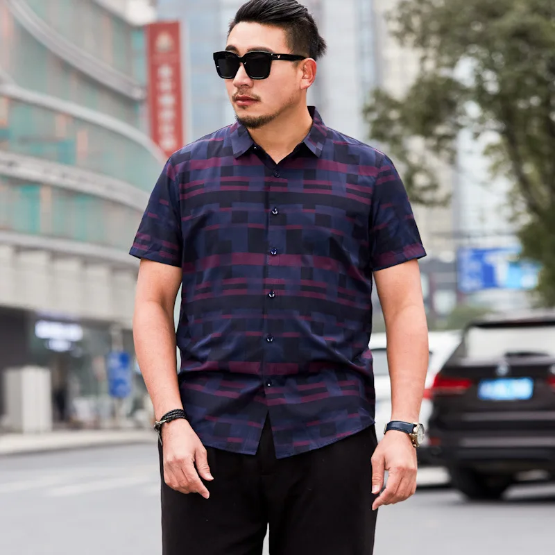 

Summer new men's fattening plus size fashion casual Plaid printed short sleeve shirt young men's fat short sleeve shirt