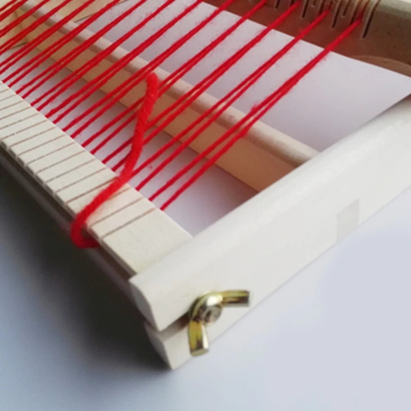 

Mini Kids Wooden Weaving Loom Kit Toy Handheld Knitting Machine Girls Handmade DIY Woven Set for Kids Children