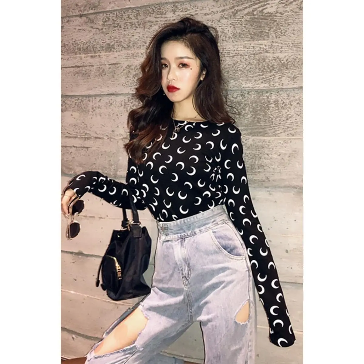 

Long sleeve T-shirt women's 2021 new spring versatile top looks thin and thin with printed moon slim bottom