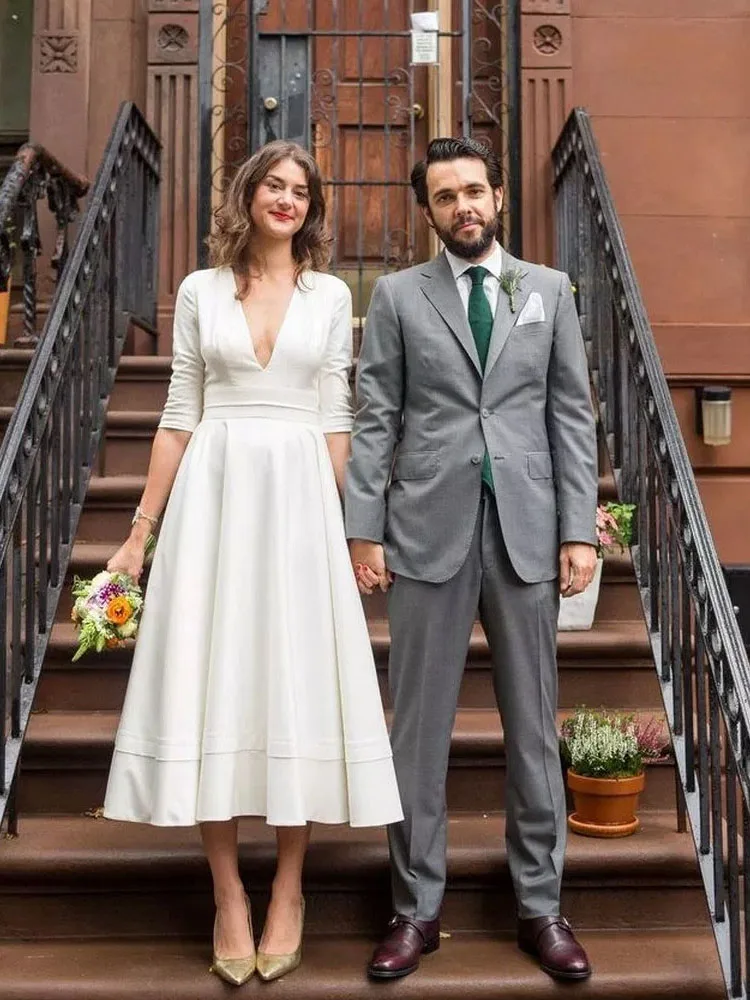 Белые свадебные платья 2020 Короткие атласные с v образным вырезом и молнией