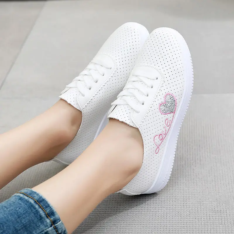 

Heart-Shaped Women Sneakers Hollow-Out Woman Sports Shoes Fashion Soft Sole Breathable Walking Trainers Women White Shoes AC-90