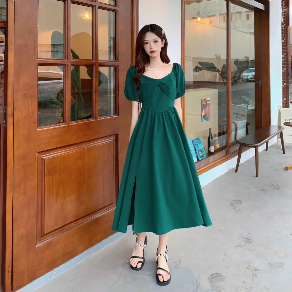 

Make firm offers ~ the new French retro hubble-bubble sleeve bowknot show thin waist temperament long dress
