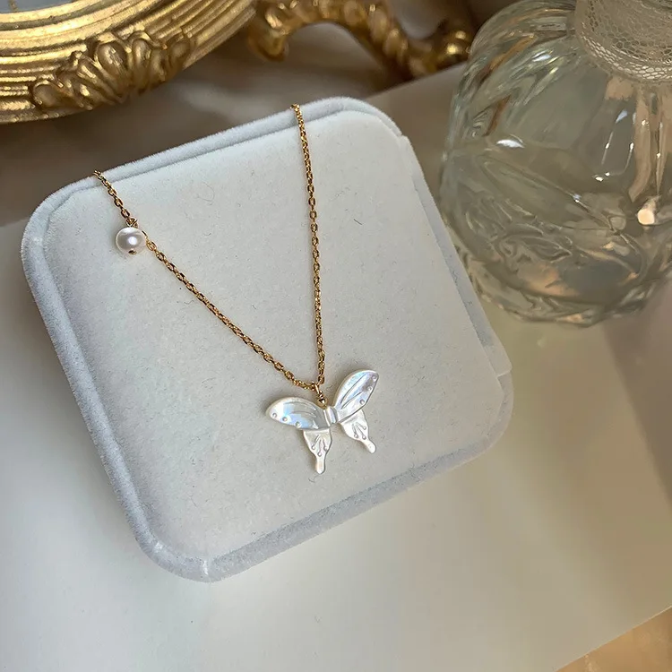 

Delicate White Butterfly Pendant Necklace Women 2020 New Jewelry Simple Chic Choker Collares Gifts