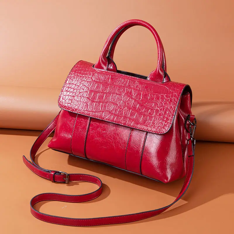

Leather bag women's bag 2020 new fashion versatile messenger bag women's atmosphere handbag leisure one shoulder bag trend