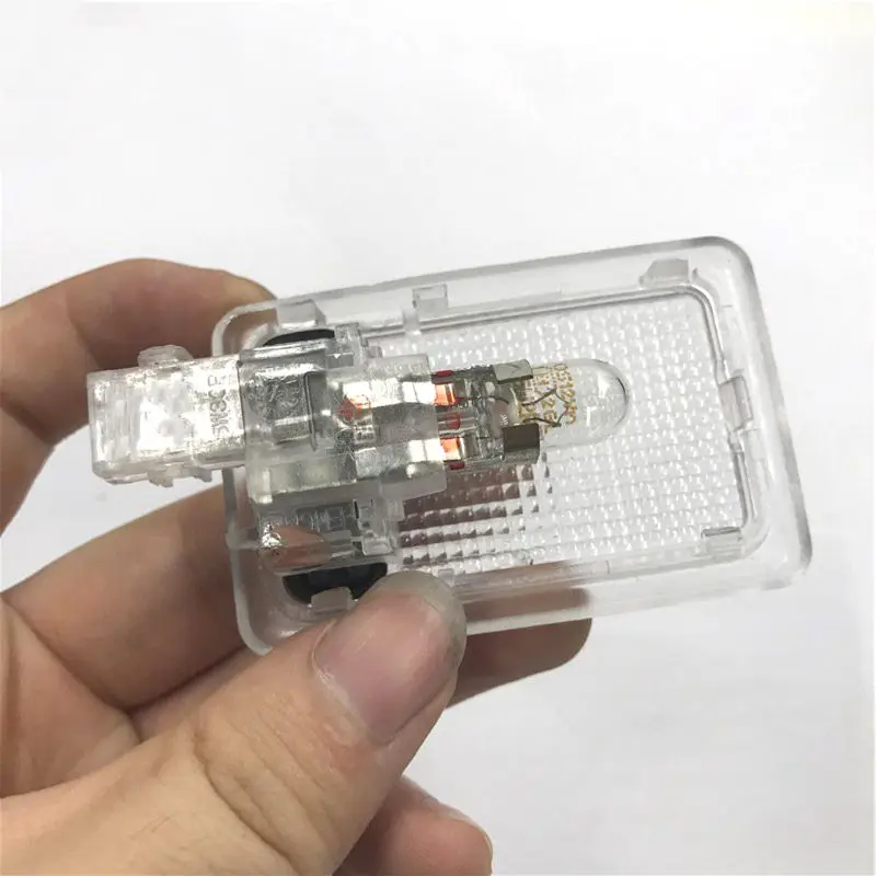 Лампа для чтения автомобиля Солнцезащитный щиток салона подходит Ford Focus 2 2005