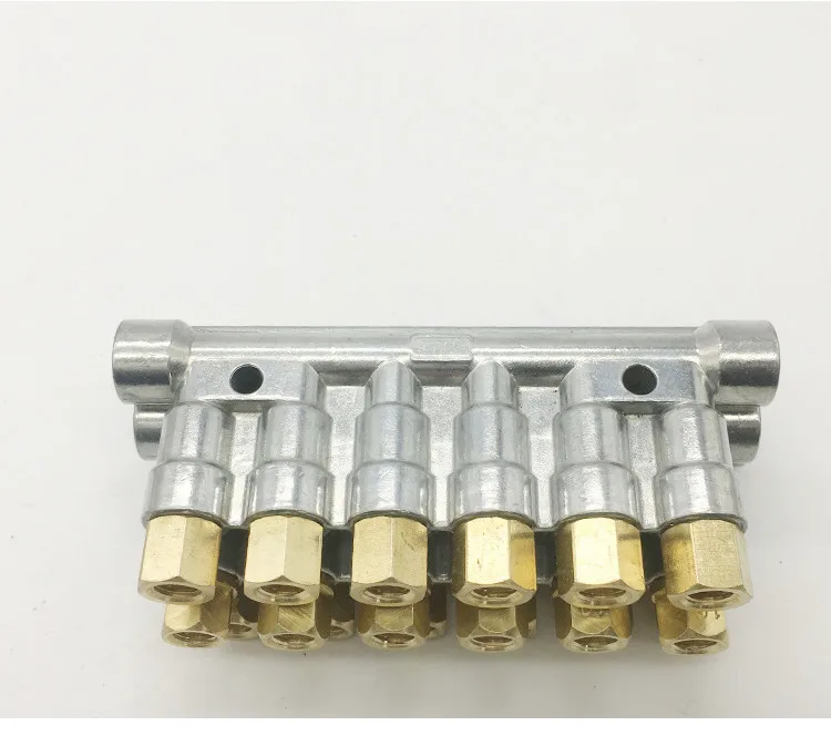 Распределитель масла с положительным смещением/регулируемый распределитель