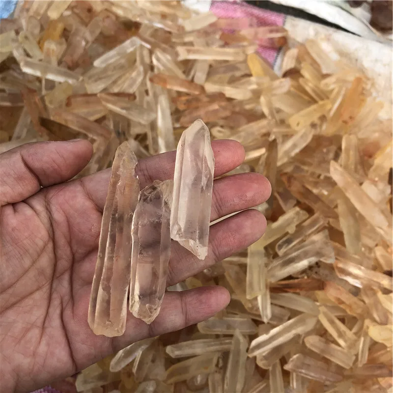 100 г New Find гратибетский Гималайский красный грунт необработанный кварц