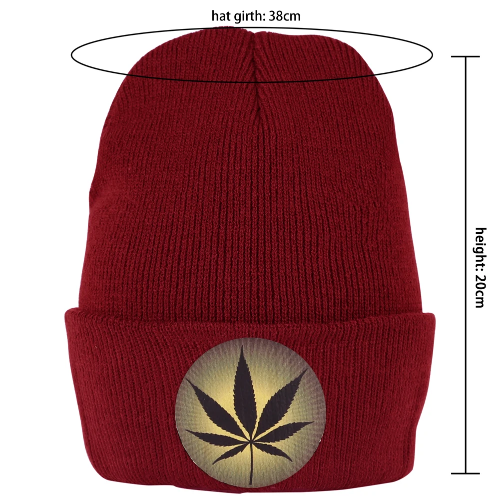 Шапка бини женская короткая вязаная зимняя шапка в стиле хип хоп с принтом