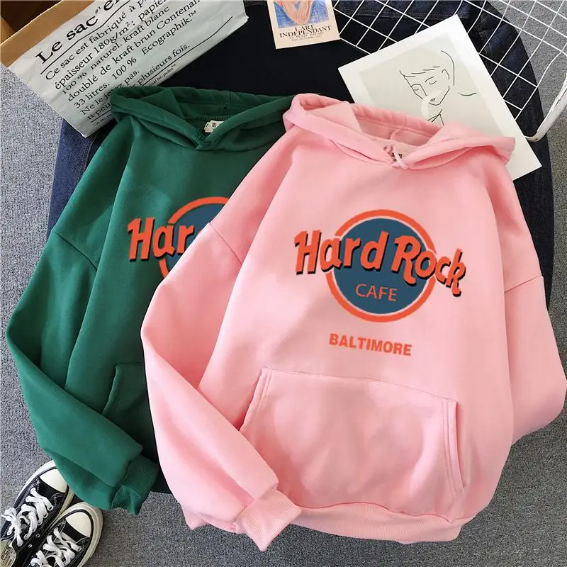 

Hoodies & Sweatshirts