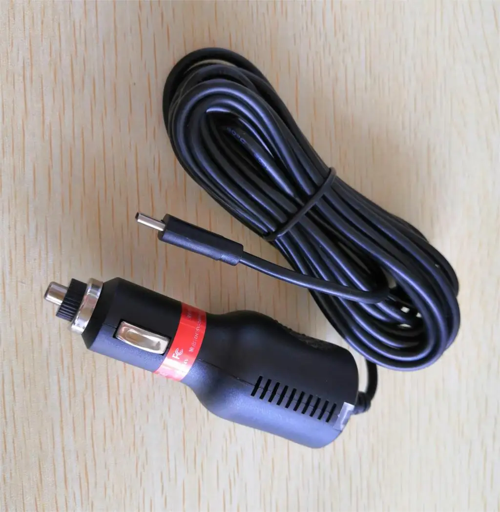 Автомобильное зарядное устройство SJCAM A10 Type-C + Автомобильная присоска для