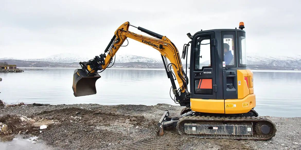 

Factory Price LIUGONG High Quality Crawler Excavator 9035E