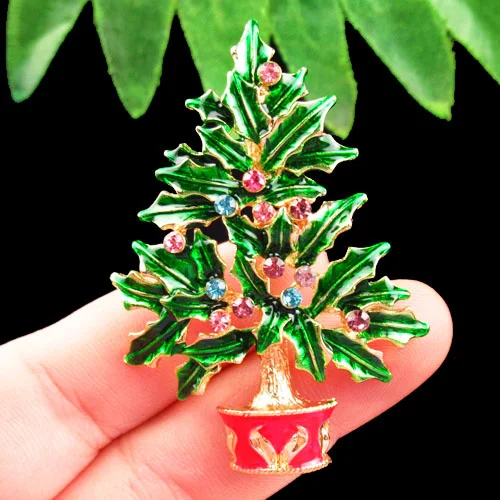 

ZY310 Rainbow Rhinestone Dripping Oil Christmas Tree Brooch 58x42x6mm Suit Metal Pins Badges Brooch Gifts