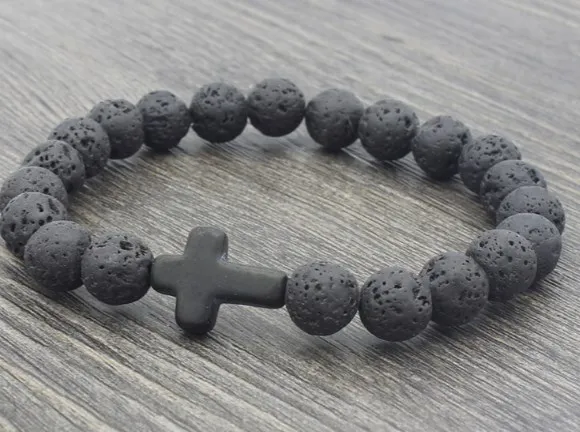 Каменные браслеты из черного вулканического лавового камня с крестом, красными, синими и бирюзовыми акцентами, на эластичной нити для йоги.