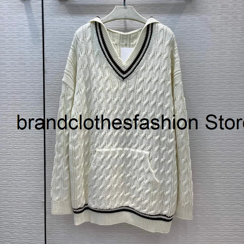 

Ecru Contrast Black Fashion Wool Blend Thread Sweater Women High Quality Loose Hooded Front Pocket Pullover Lady 2021 New Autumn