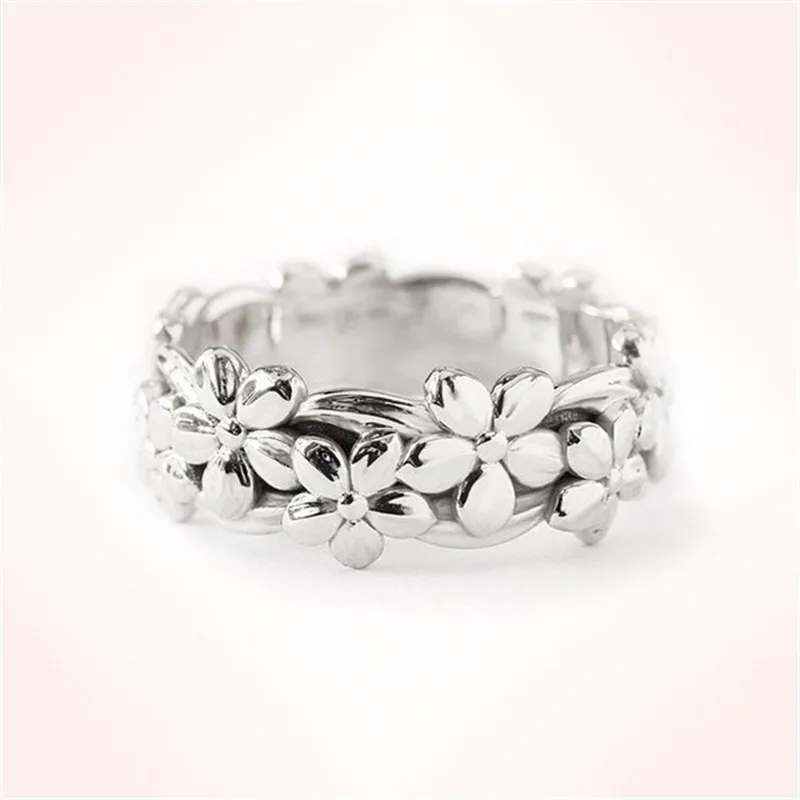 

2021 New Simple and Elegant Rose Flower Pattern Ring Fashion Lady Casual Wedding Party Romantic Love Flower Ring Jewelry