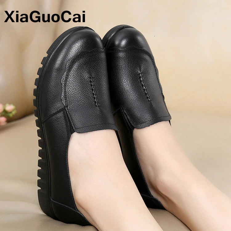 Black Women Genuine Leather Casual Shoes Spring Autumn Female Loafers Slip-on Soft Woman's Flat Footwear High Quality Hot Sale