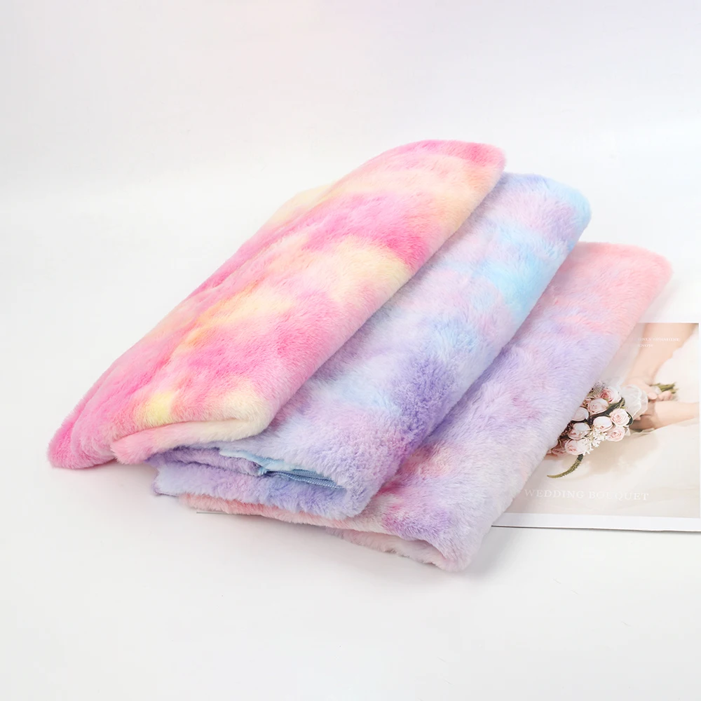 

Winter Plush Fabric Rainbow Color Warm Fabric for DIY Home Textile Clothes Toy Crafts Sewing Artificial Fur Fabric 45*145cm/pc