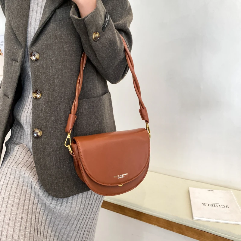 

OLSITTI Fashion Solid Color Shoulder Bags for Women 2020 New Pu Leather Ladies Handbag Casual All-match Saddle Bag Crossbody