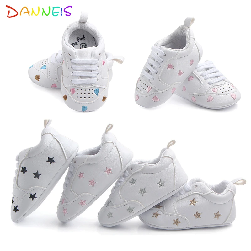 

Женская обувь с мягкой подошвой в форме сердца для новорожденных, Белая обувь для мальчиков