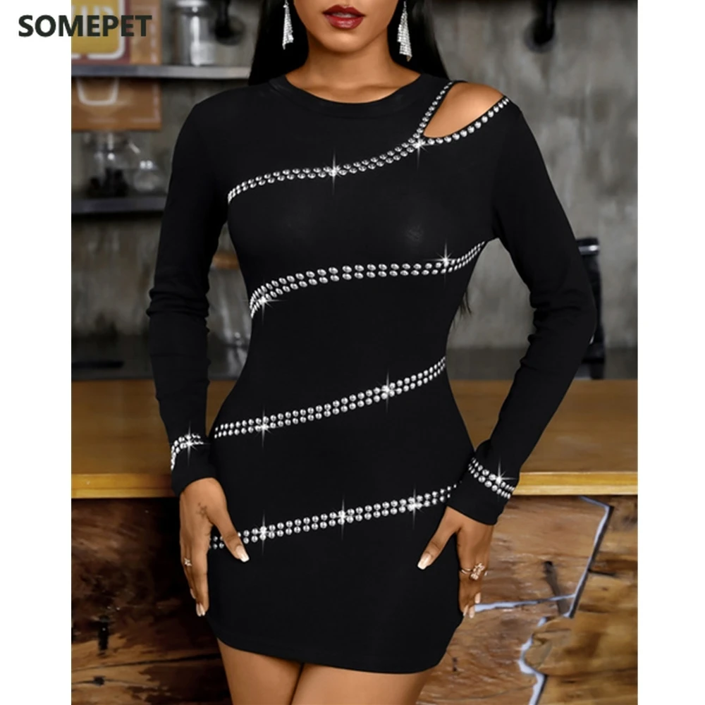 

Платье женское вечернее с длинным рукавом, пикантное Короткое облегающее мини-платье с вырезами на плечах и заклепками, весеннее приталенное