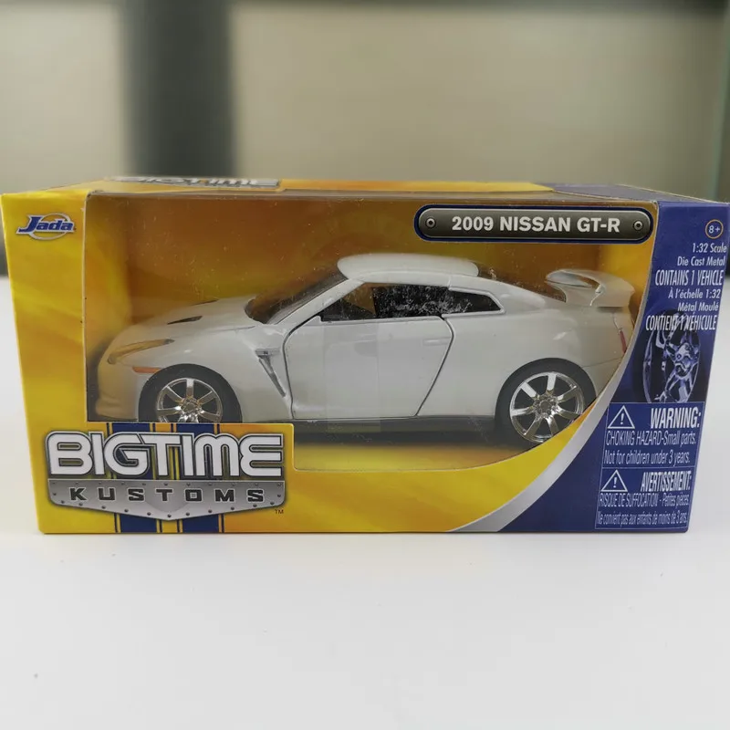 

JADA 1/32 Cars Bigtime Kustoms 2009 NISSAN GT-R Simulation Metal Diecast Collection Model Cars Kids Toys