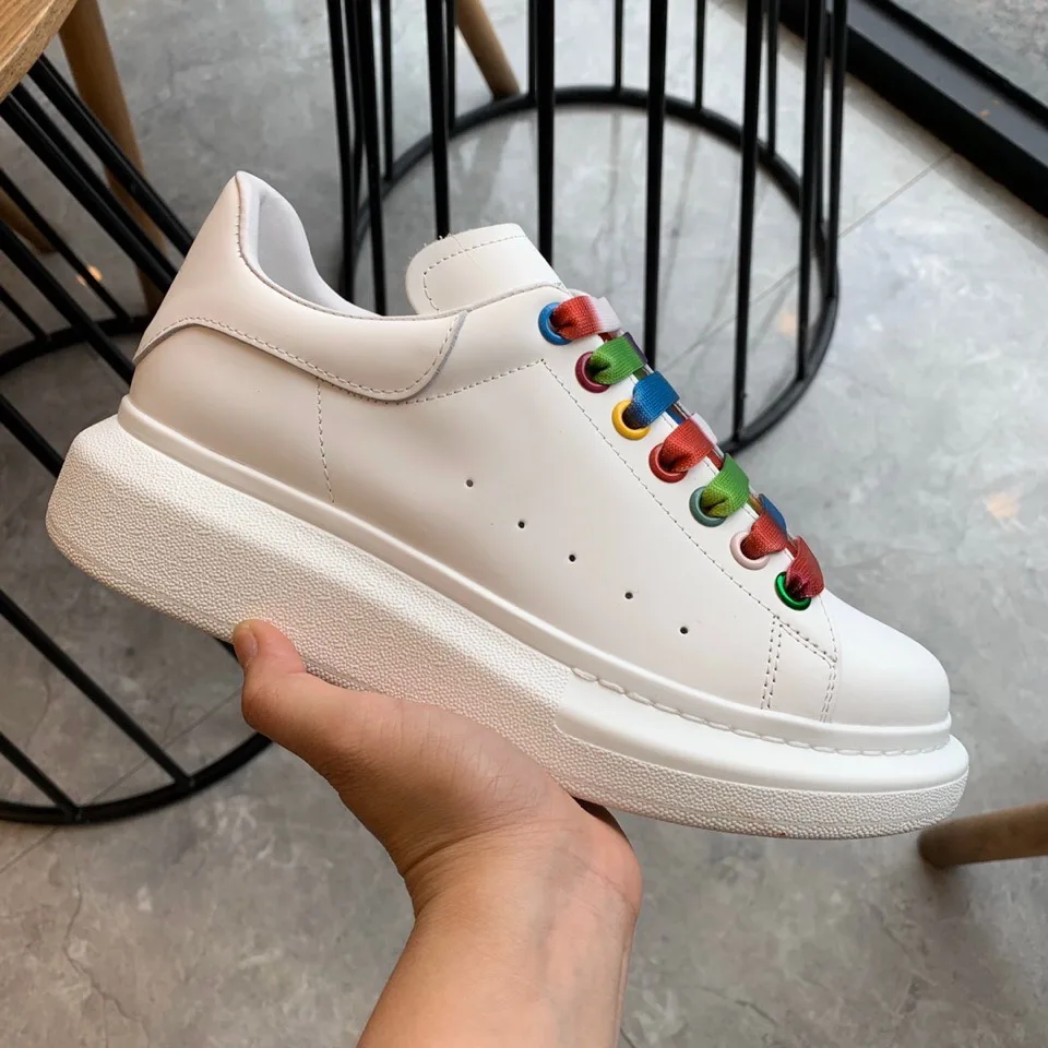 

Costumes & Accessories