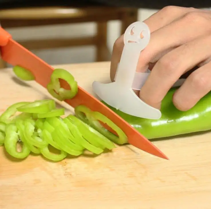 

Plastic Finger Hand Guard Finger Protector Knife Slice Chop Safe Slice Kitchen Cooking Tools Accessory DHL Free Shipping SN294