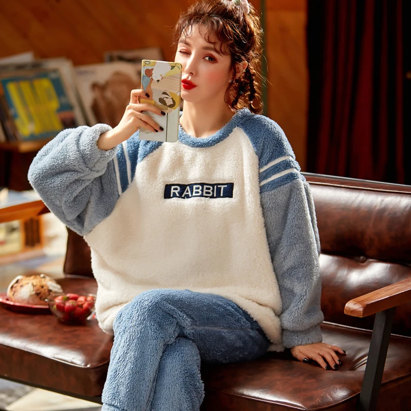 

Новый мультяшный пижамный комплект, креативная теплая Милая Домашняя одежда из кораллового флиса, одежда для сна, зимняя модная Пижама, атл...