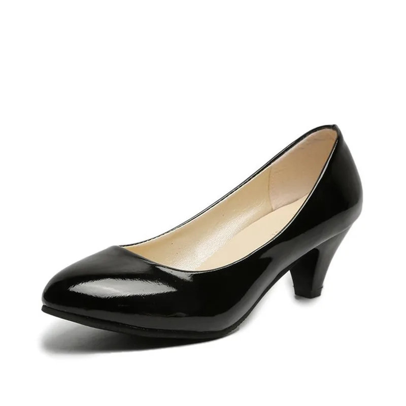 Туфли женские кожаные на среднем каблуке Классические офисные туфли лодочки