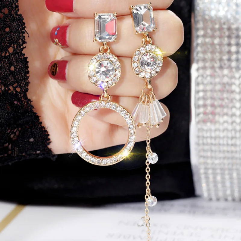 Новый Темперамент Длинная Асимметричная микро набор серьги с кисточками и