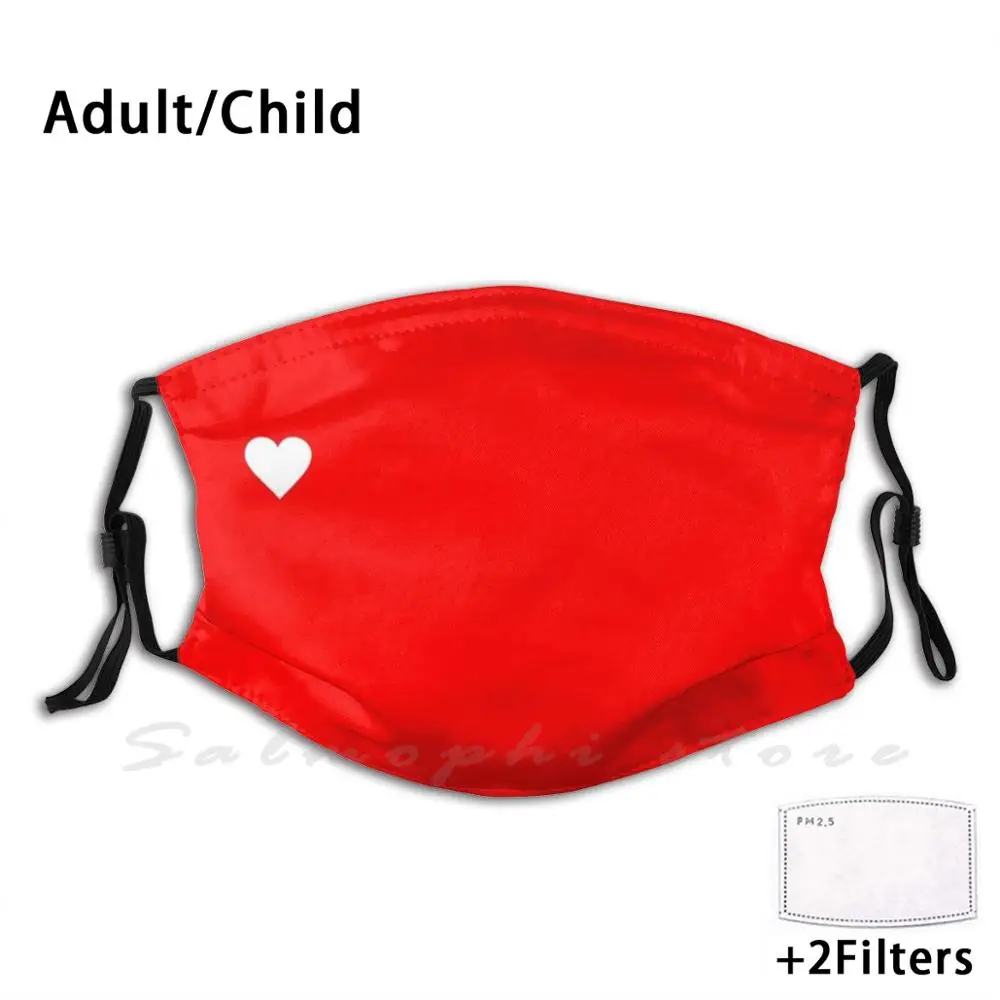 Маска с белым и красным сердцем милая маска маленьким логотипом для лица