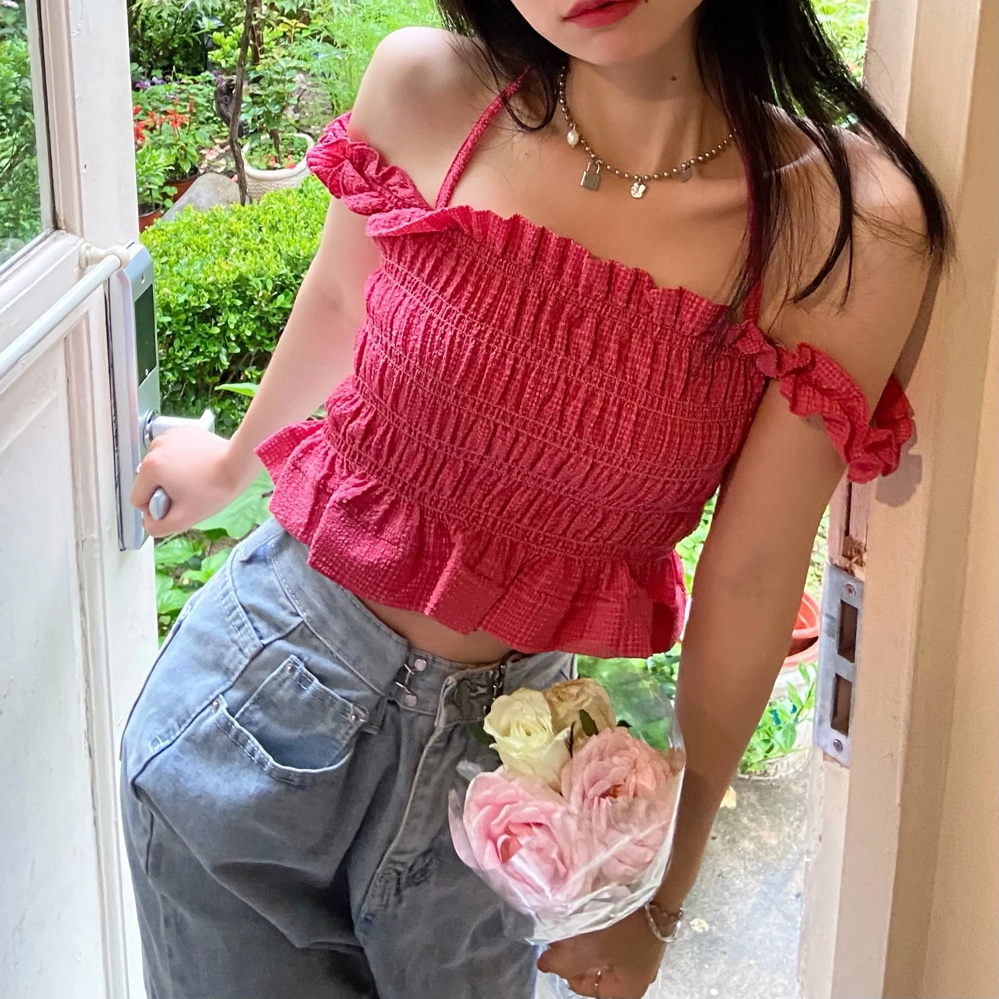 Женская летняя футболка со складками на бретельках | одежда