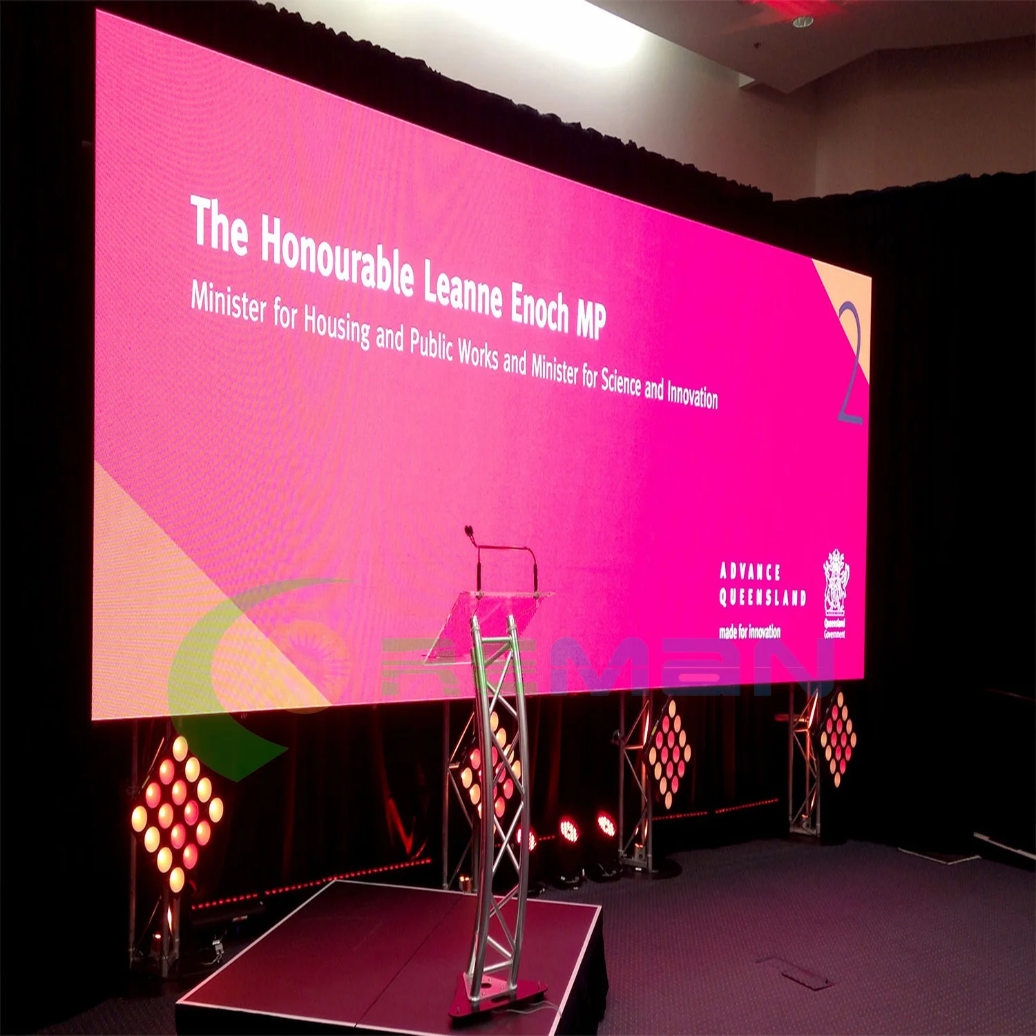 Гигантский P4 96x96 см внутренний полноцветный видео светодиодный экран USB HDMI