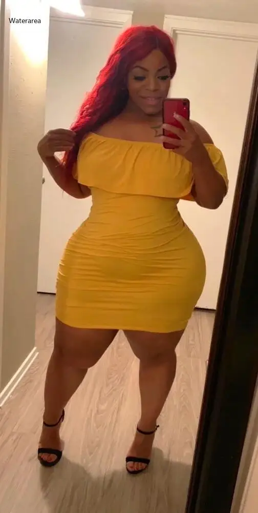 Женское платье без бретелек однотонное облегающее мини-платье с вырезом