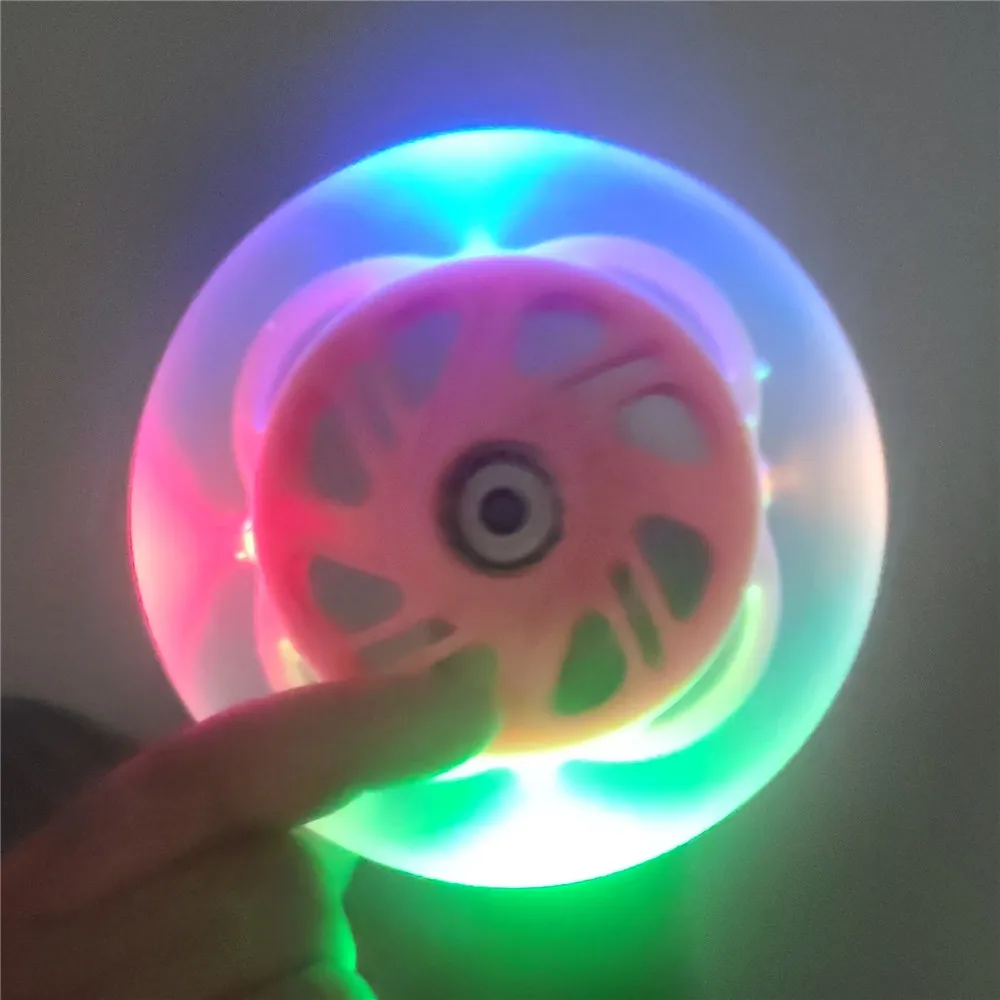 LED speed wheels white green blue red light colour shine flash skating wheel magnetic core cell ring 4 beads 125mm roller tyres | Спорт и
