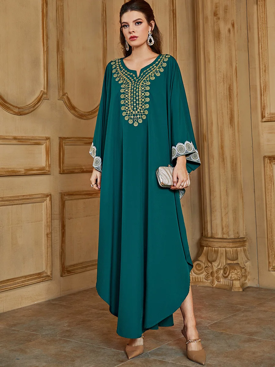 Muslim Fashion Plus Size Women's Comfortable Dark Green Embroidered Bat Long Sleeve Lace Dress Abaya Turkey Robe Dress Kaftan