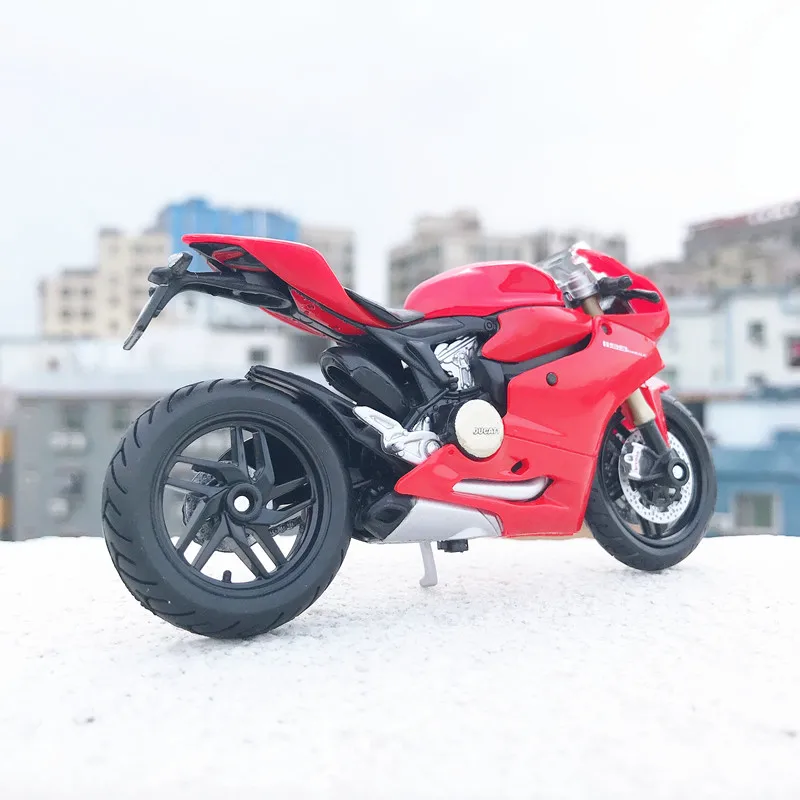 Maisto НОВЫЙ 1:18 Ducati 1199 Panigal сплав литье под давлением модель мотоцикла