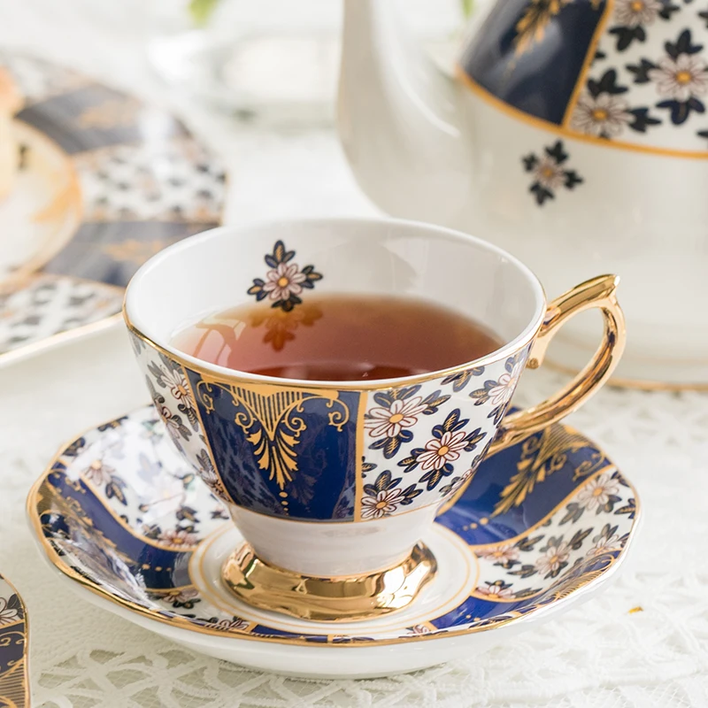 European Style Coffee Cup Saucer Bone China Set Small Luxury Retro English Afternoon Tea Gift Drinking DD60CC | Дом и сад