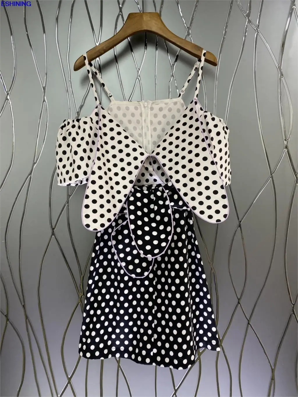 

2021 summer new women's ruffled polka dot print slim slimming small fresh short-sleeved dress