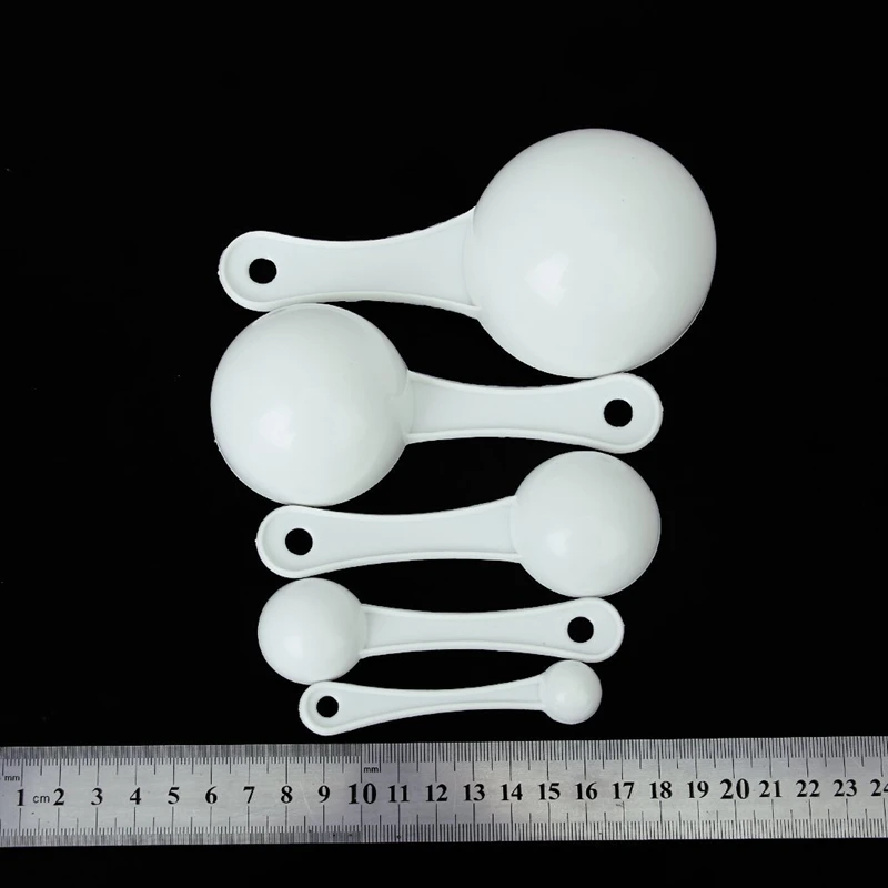 

Lot 5 pcs 100ml / 50ml / 15ml / 5ml / 1ml Dispensers Plastic Measuring Spoons.