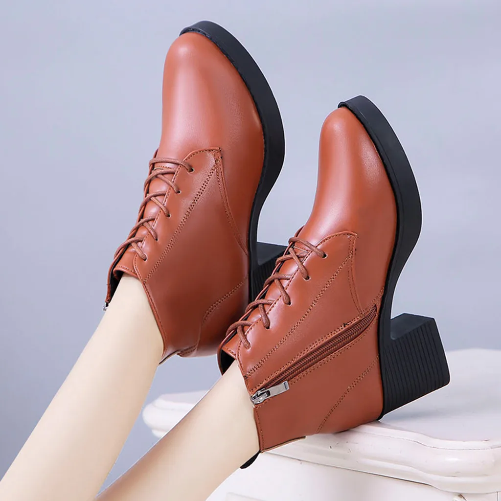 Ботильоны женские кожаные на шнуровке модные короткие полусапожки толстом