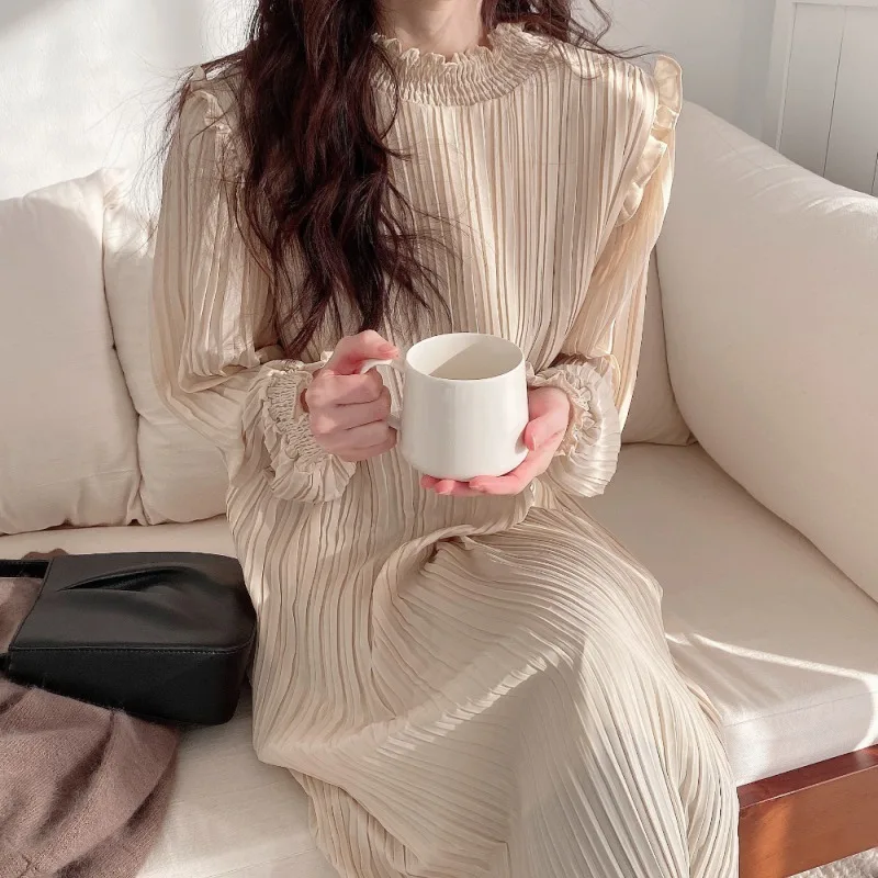 

Summer Solid Ruffled Dress Women Elegant Designer Party Midi Dress Female Loose French Casual Korean Pleated Dress 2021 New