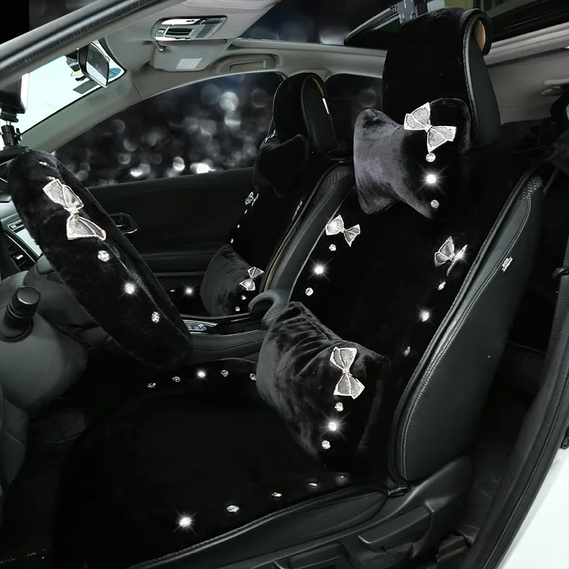 

Украшение из мягкой плюшевой ткани с кристаллами и бантом, женская модная накидка для интерьера автомобиля, универсальная осенне-зимняя по...